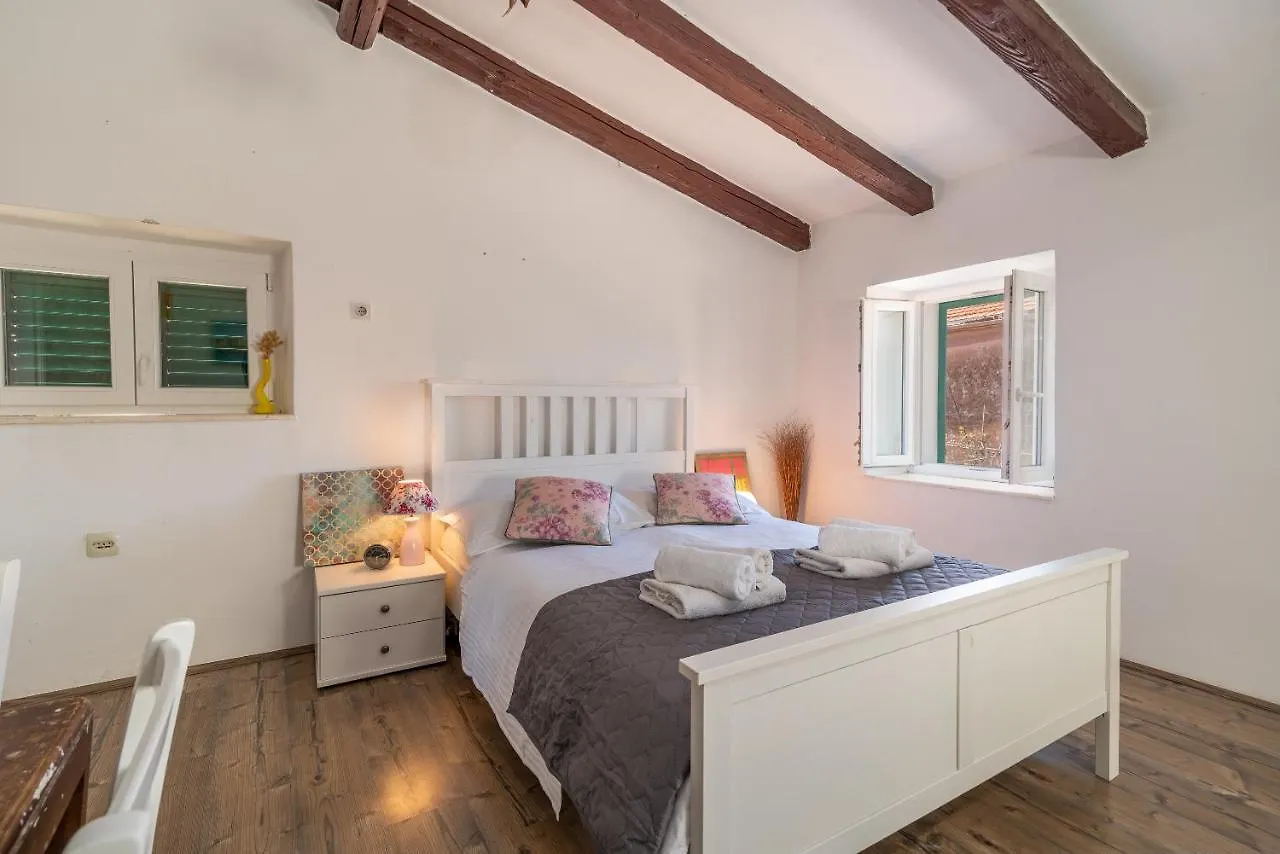 Apartment Ana Trogir